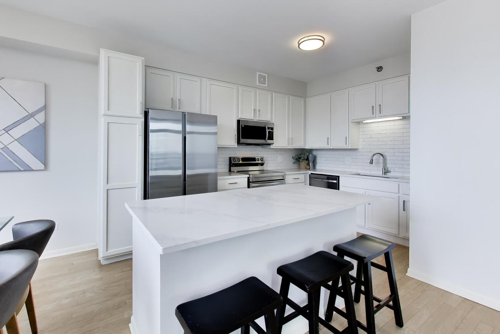 435 W Erie Street 1508 Property Photo 8