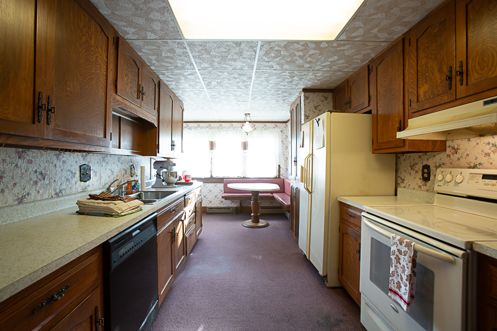 309 Lincoln Street Property Photo 4