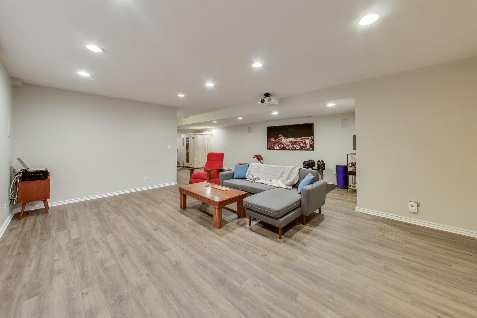 2634 Violet Street Property Photo 24