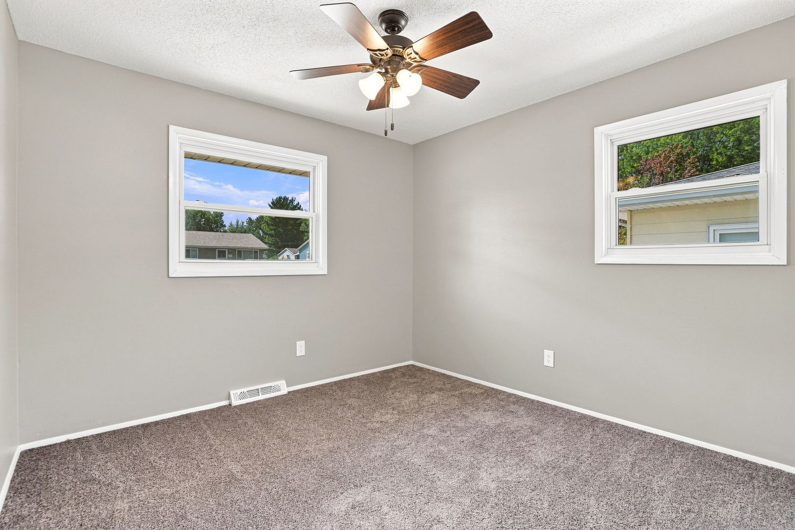 3916 W Lombard Street Property Photo 12