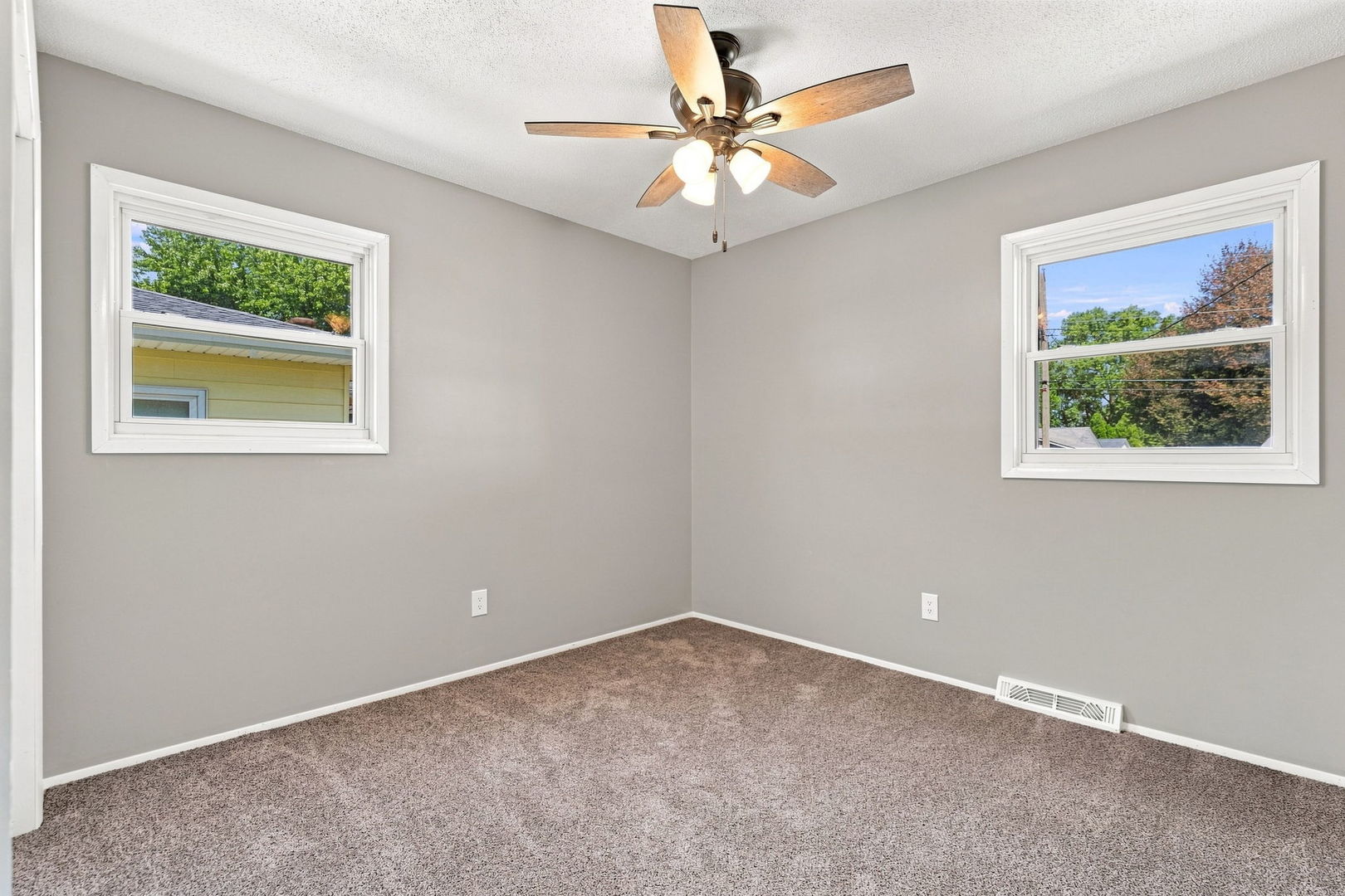 3916 W Lombard Street Property Photo 15