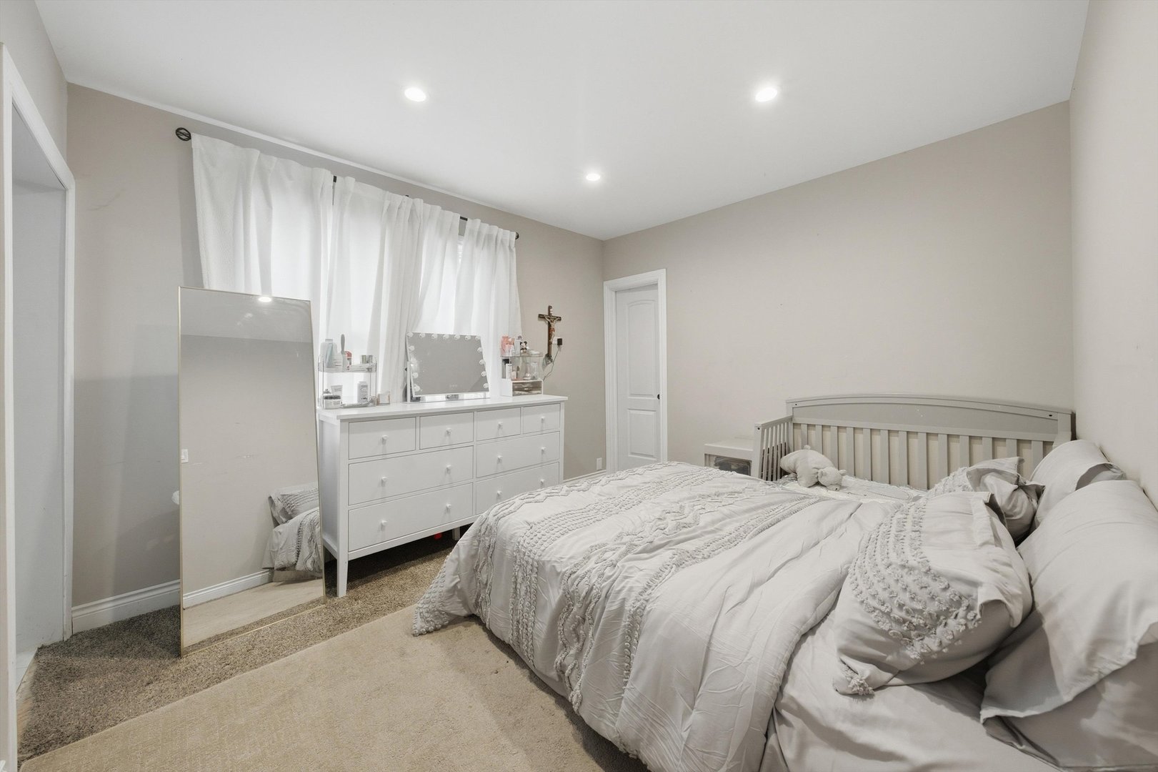 18232 Walter Street Property Photo 11