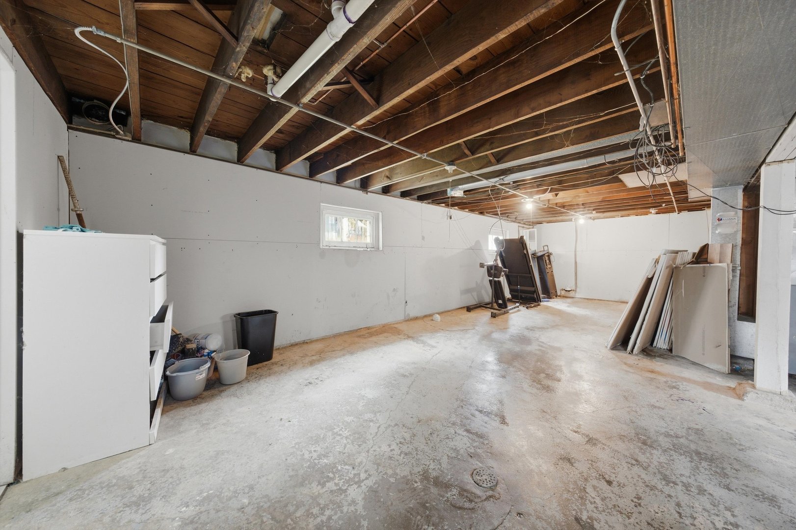 18232 Walter Street Property Photo 23