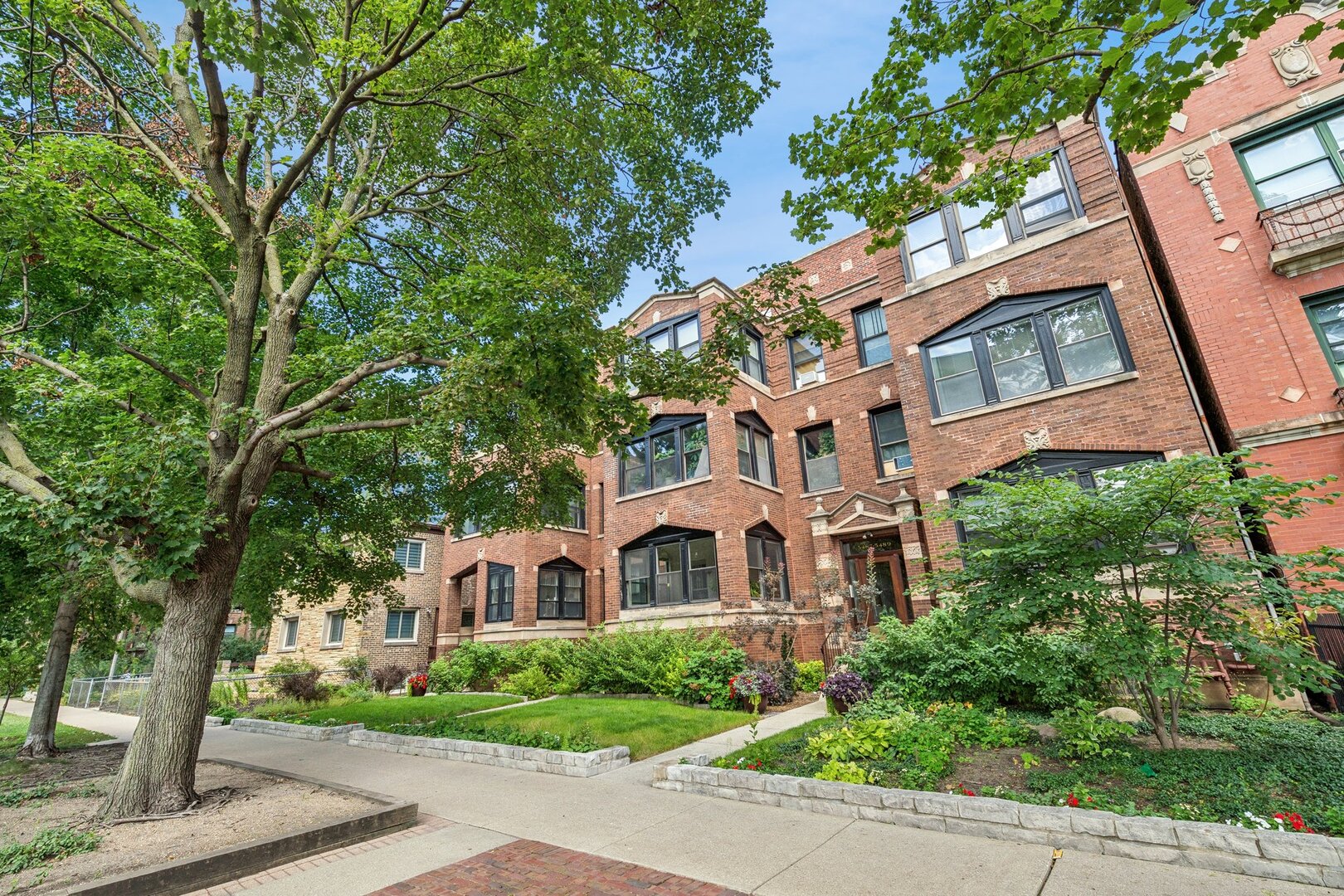5487 S Cornell Avenue 3 Property Photo 1