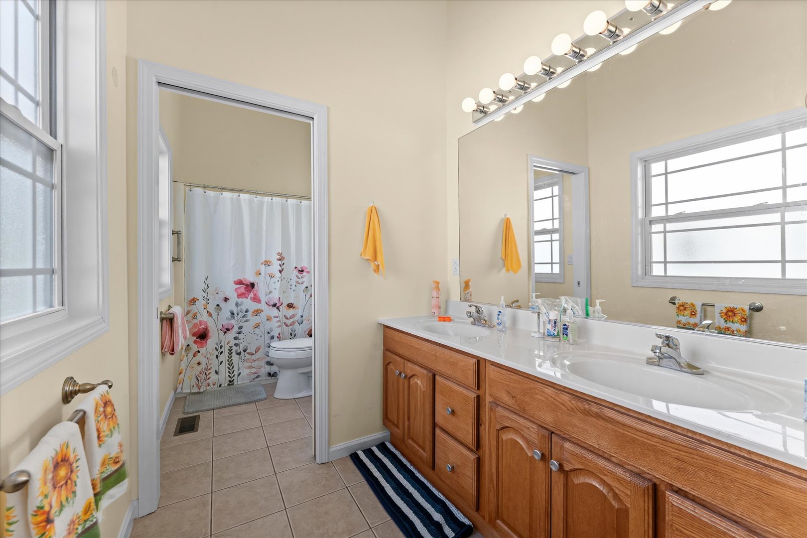 1701 E Lexington Drive Property Photo 24