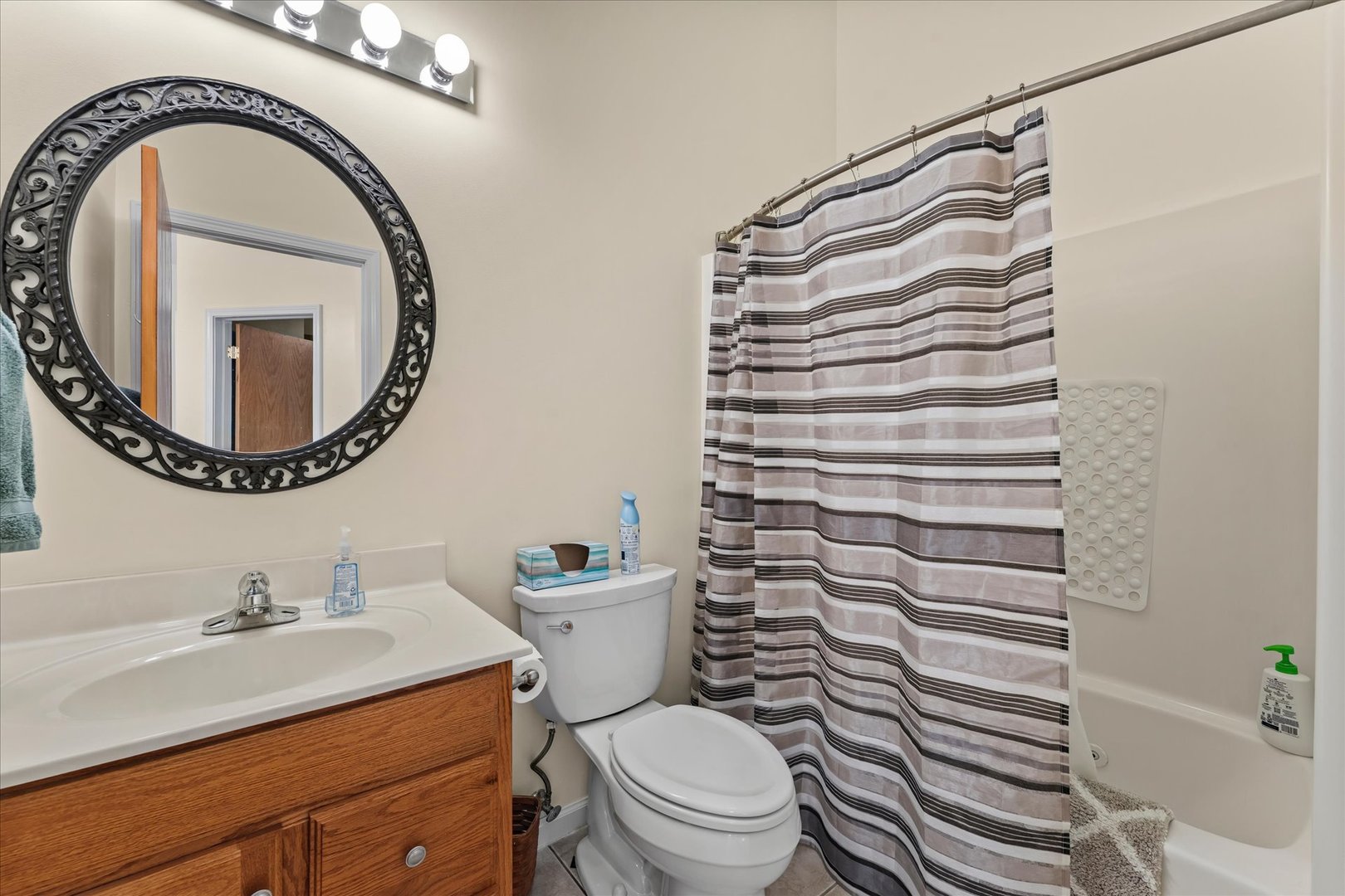 1701 E Lexington Drive Property Photo 27