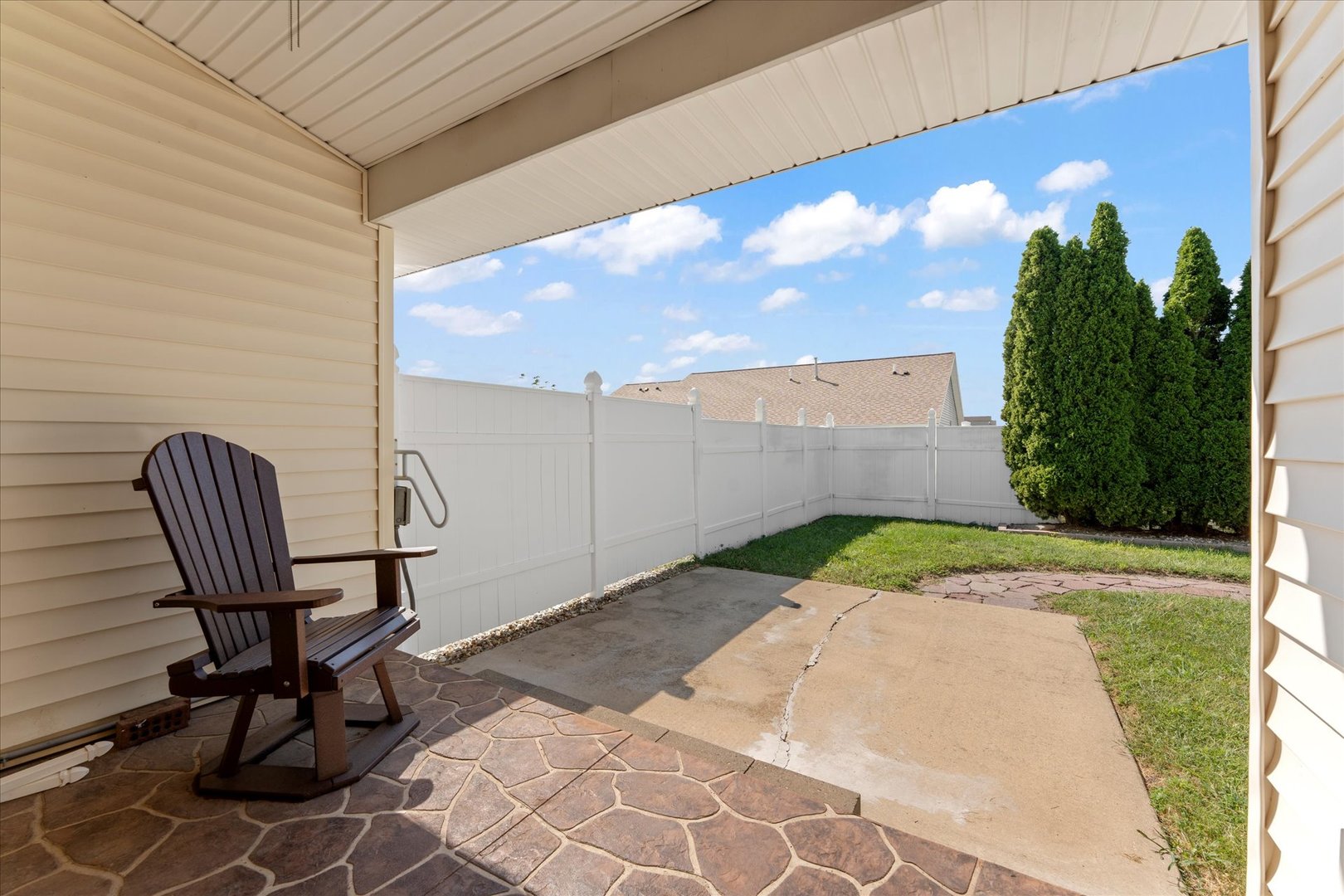 1701 E Lexington Drive Property Photo 30