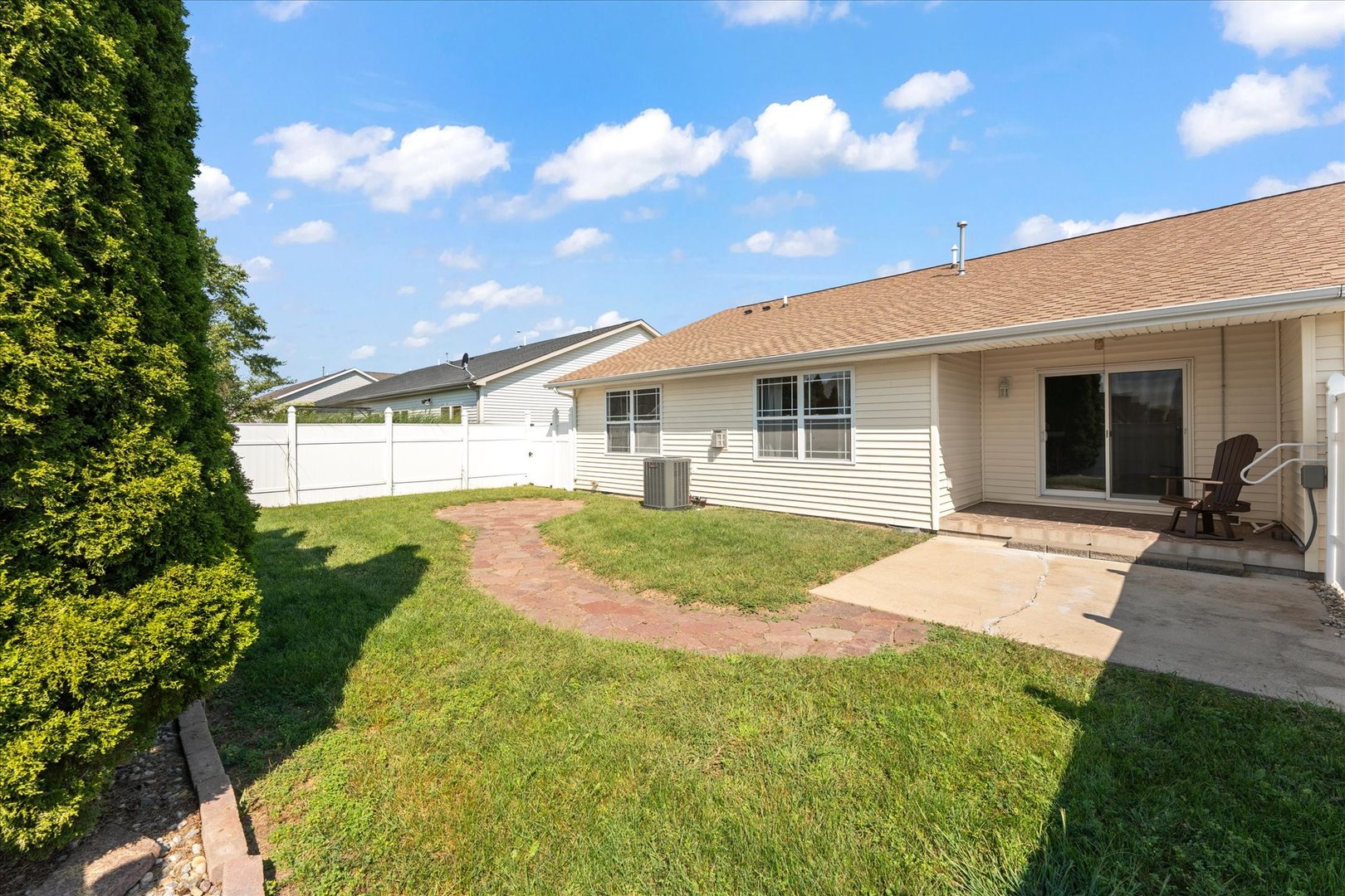 1701 E Lexington Drive Property Photo 32