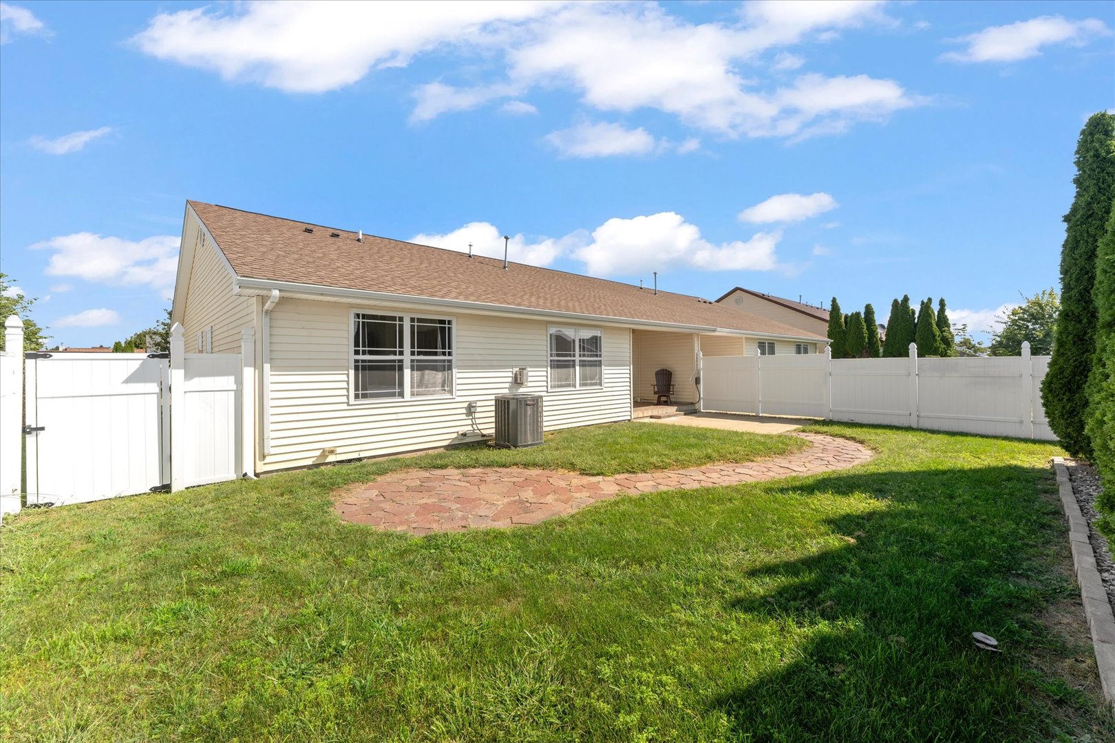 1701 E Lexington Drive Property Photo 33