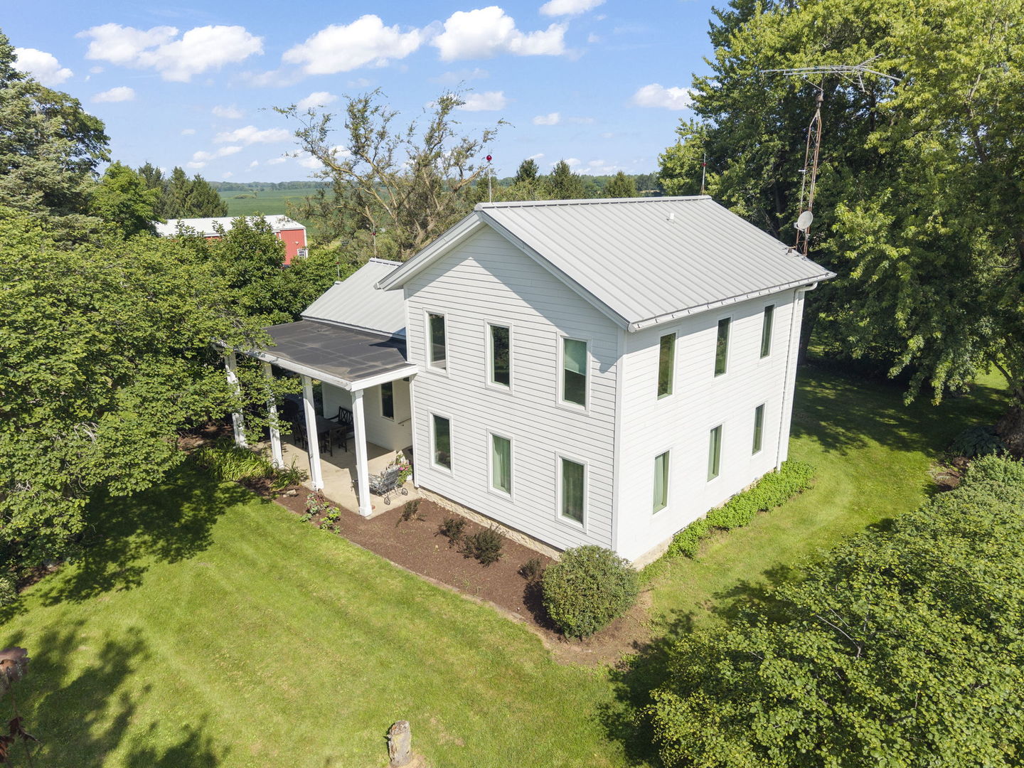 41w020 Seavey Road Property Photo 1