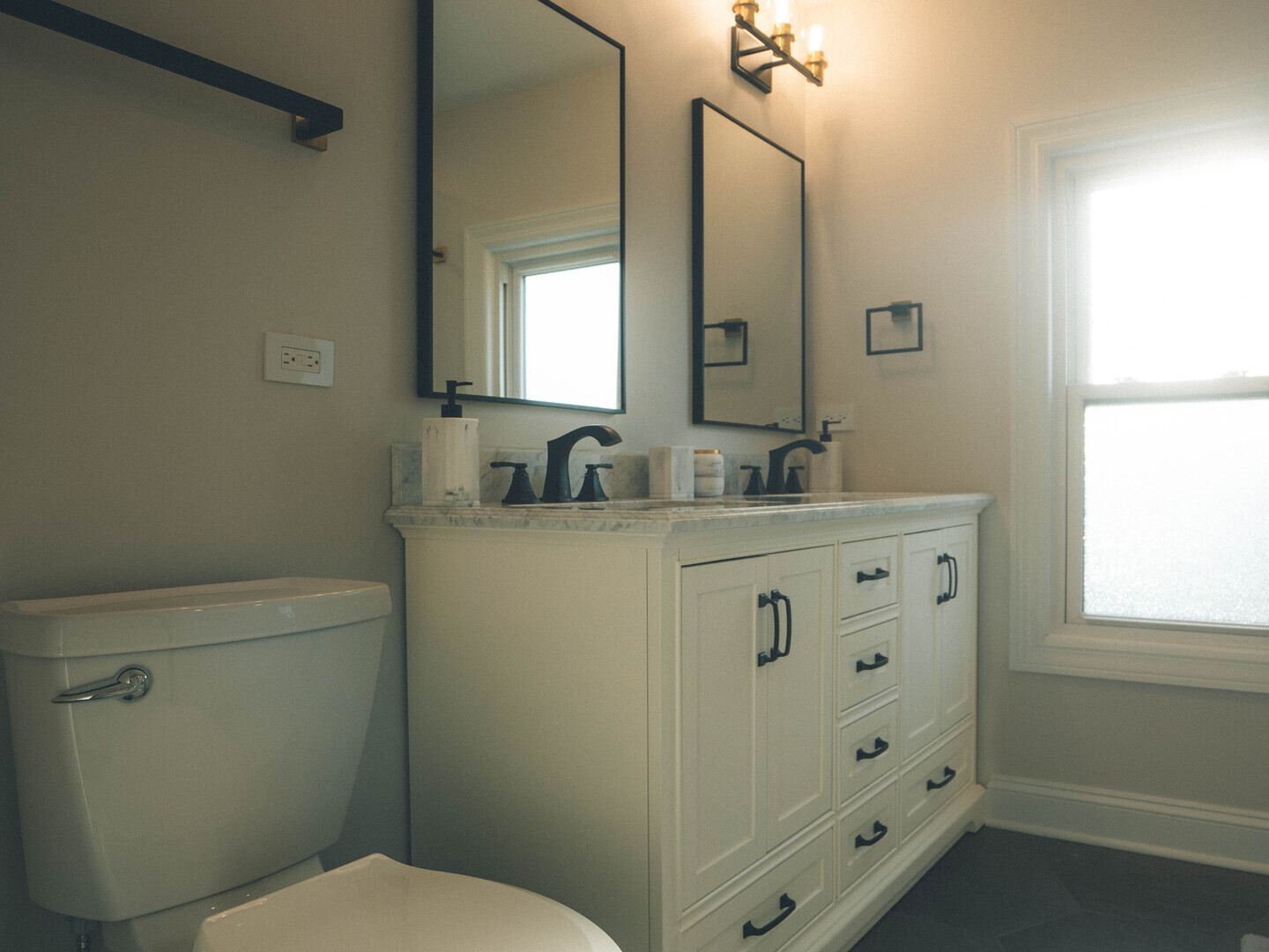 274 N Berteau Avenue Property Photo 10