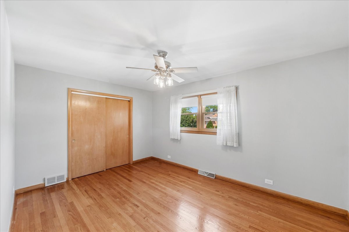 4525 N Pontiac Avenue Property Photo 16