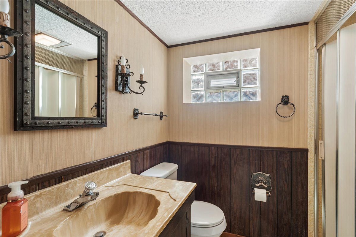 4525 N Pontiac Avenue Property Photo 23