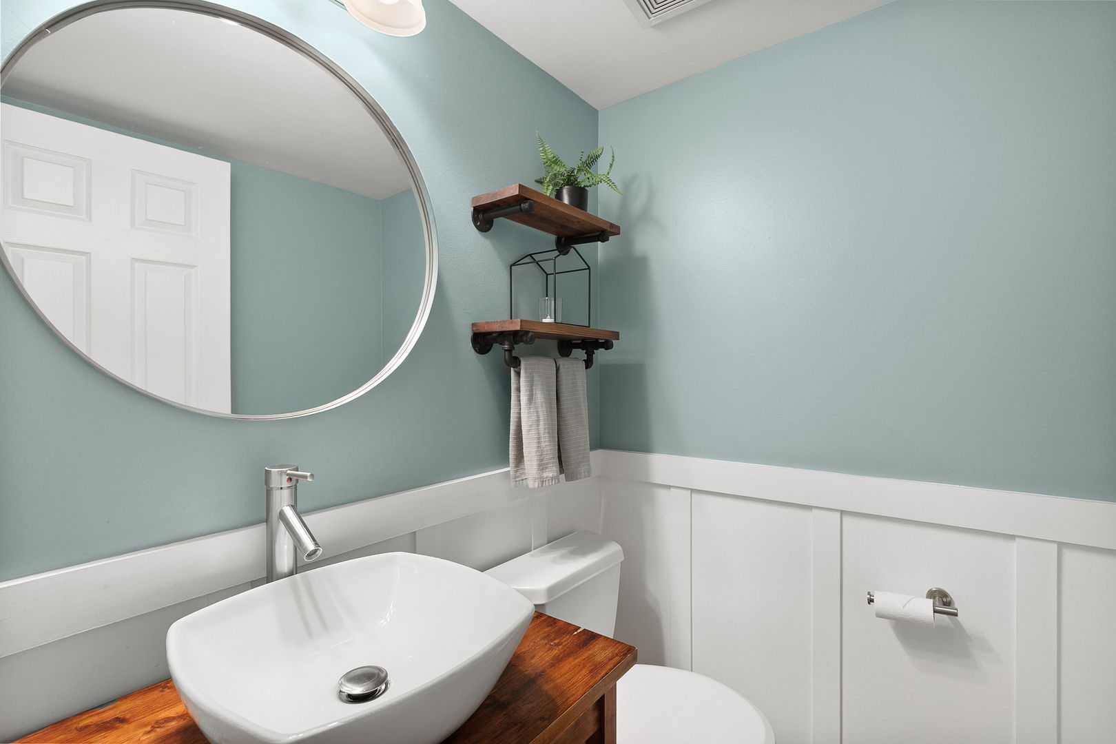 490 Cambridge Drive Property Photo 14