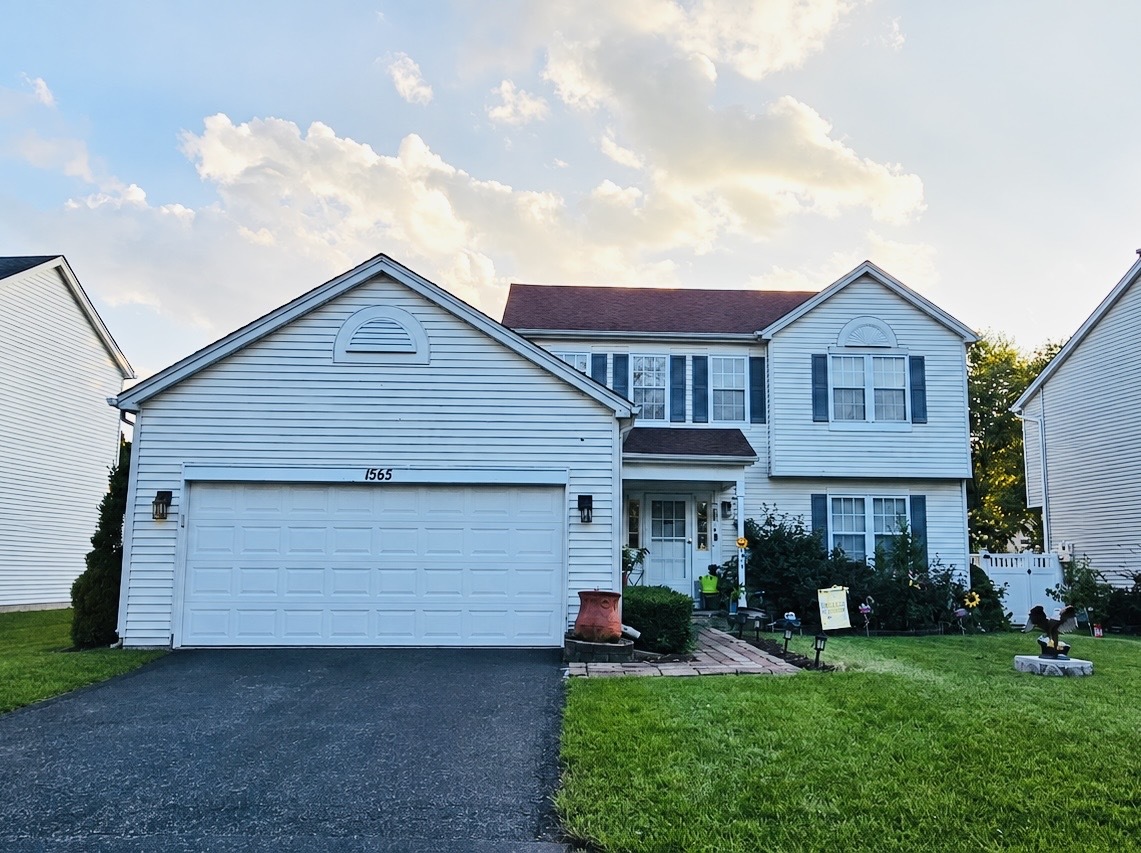 1565 Baytree Drive Property Photo 1