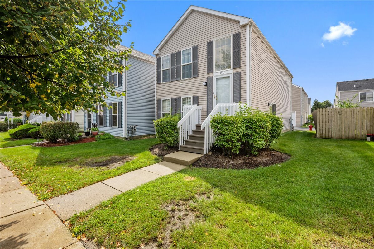 1637 Linden Park Lane Property Photo 2