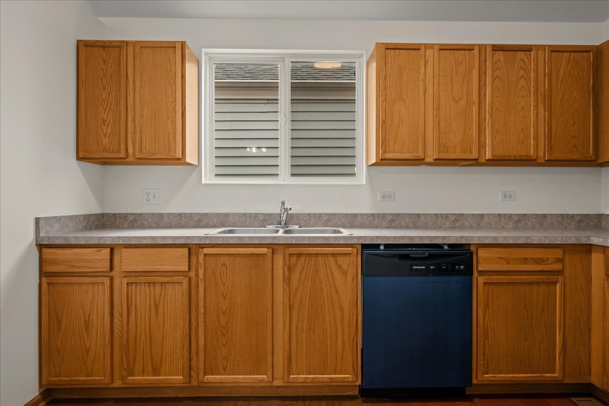 1637 Linden Park Lane Property Photo 11