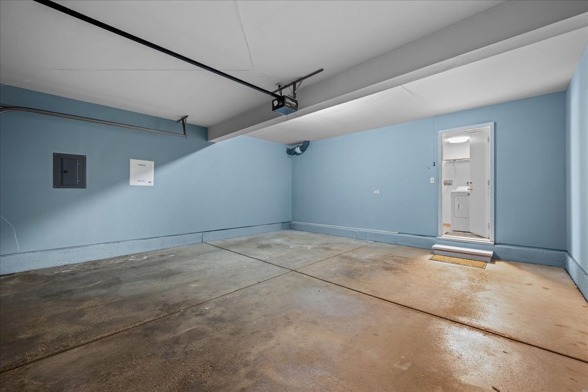 1637 Linden Park Lane Property Photo 23