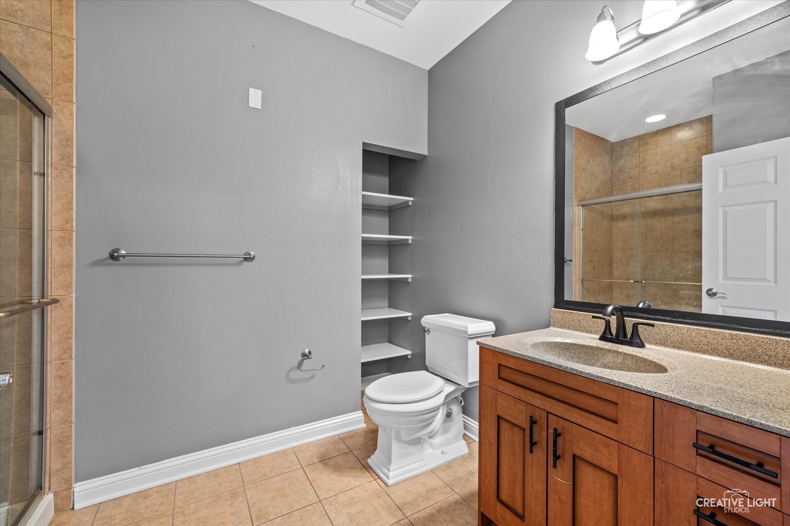 160 S River Street 206 Property Photo 12