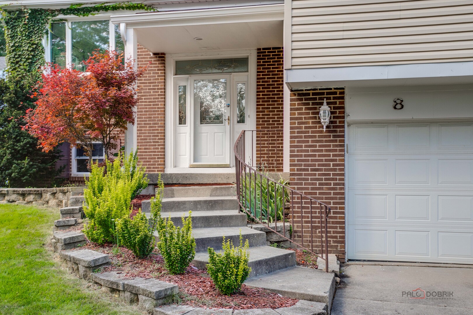 8 Lindon Lane Property Photo 2