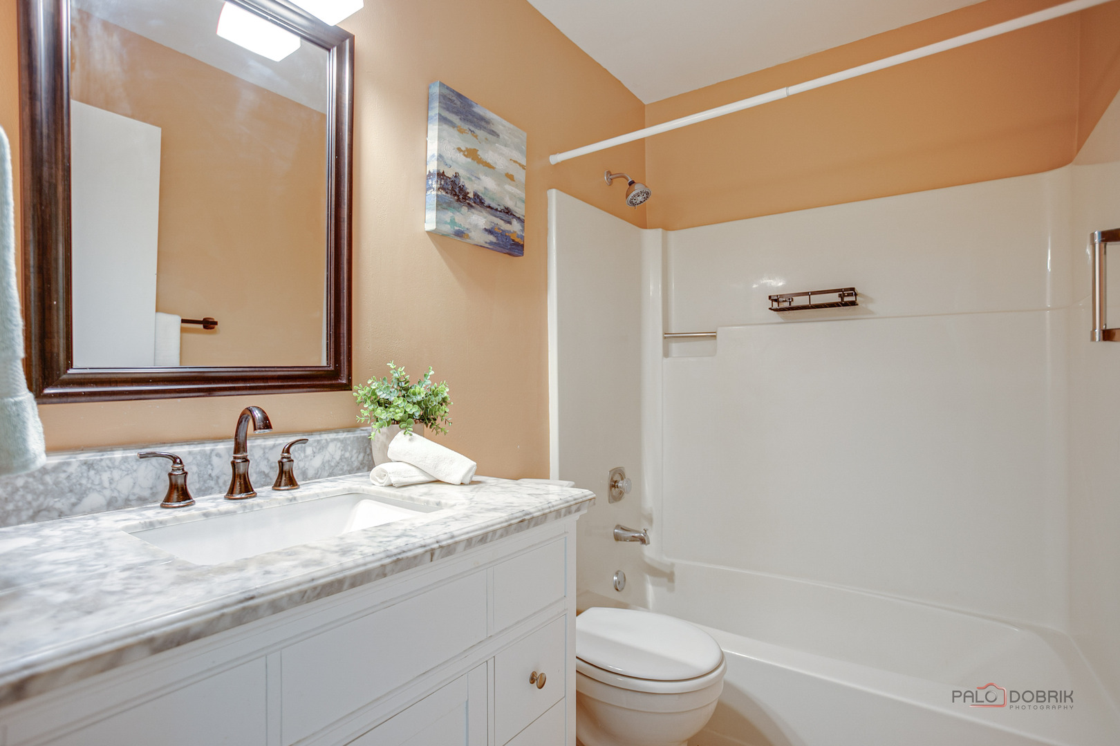 8 Lindon Lane Property Photo 14