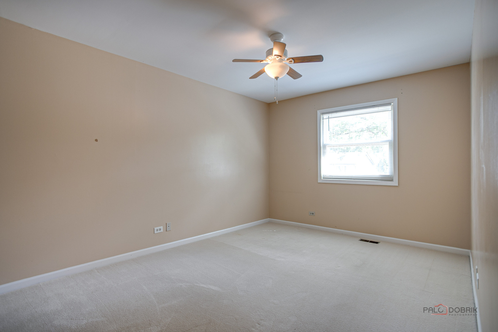 8 Lindon Lane Property Photo 15