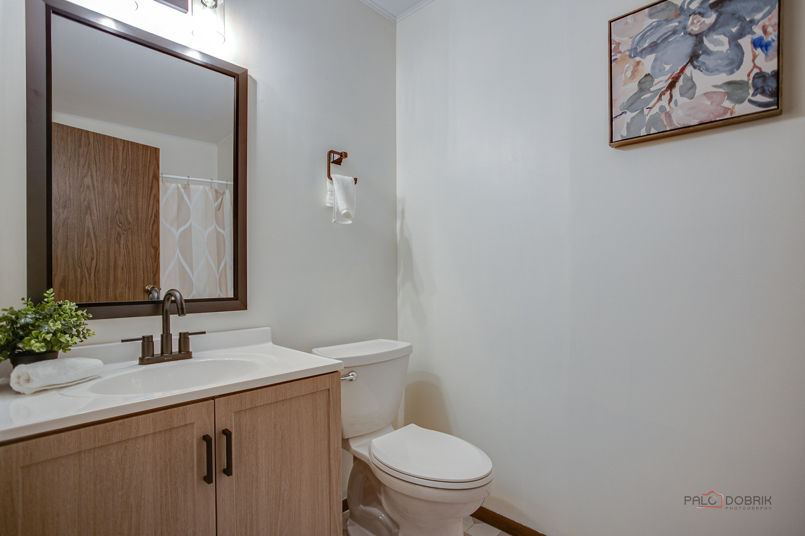 8 Lindon Lane Property Photo 22