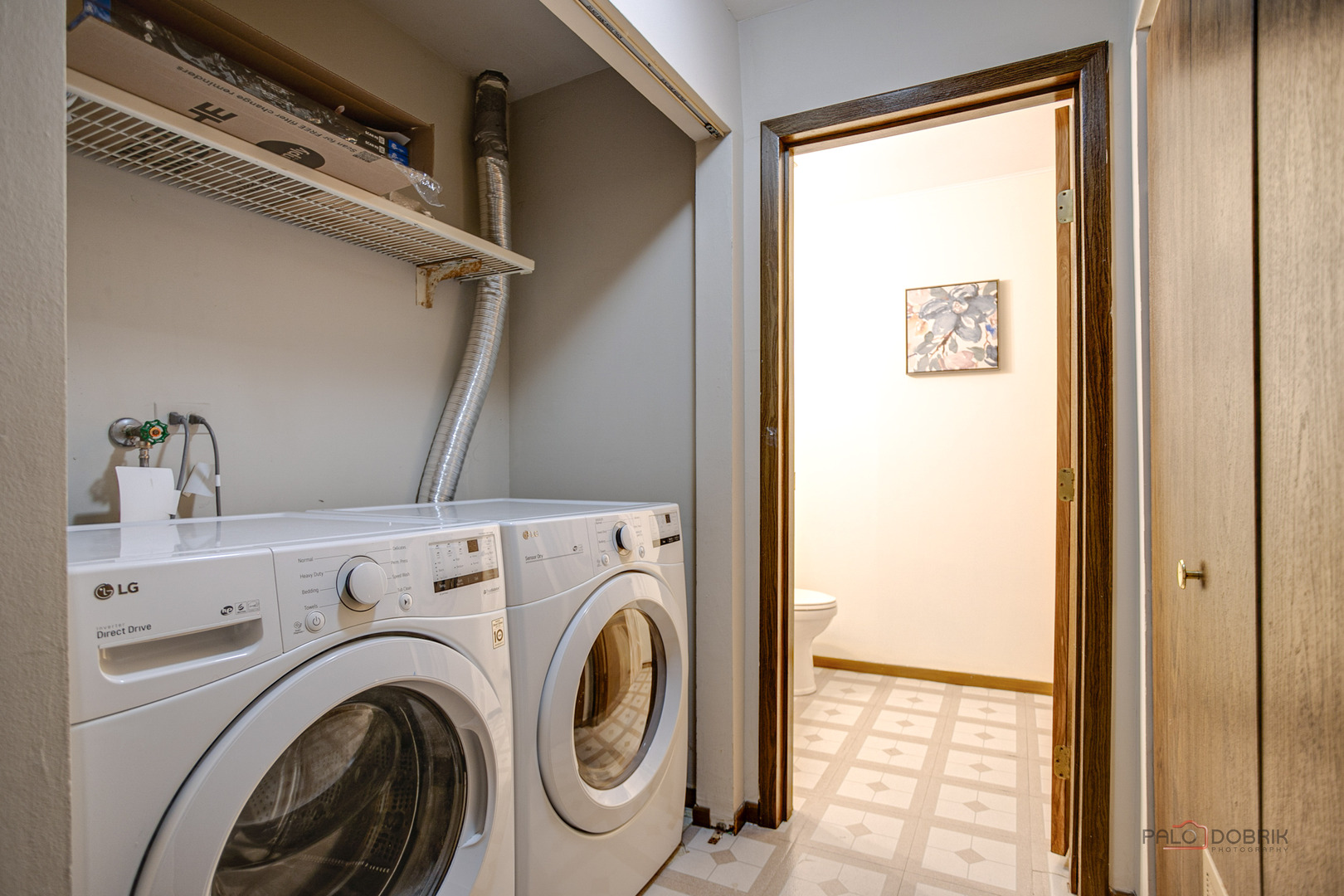 8 Lindon Lane Property Photo 23