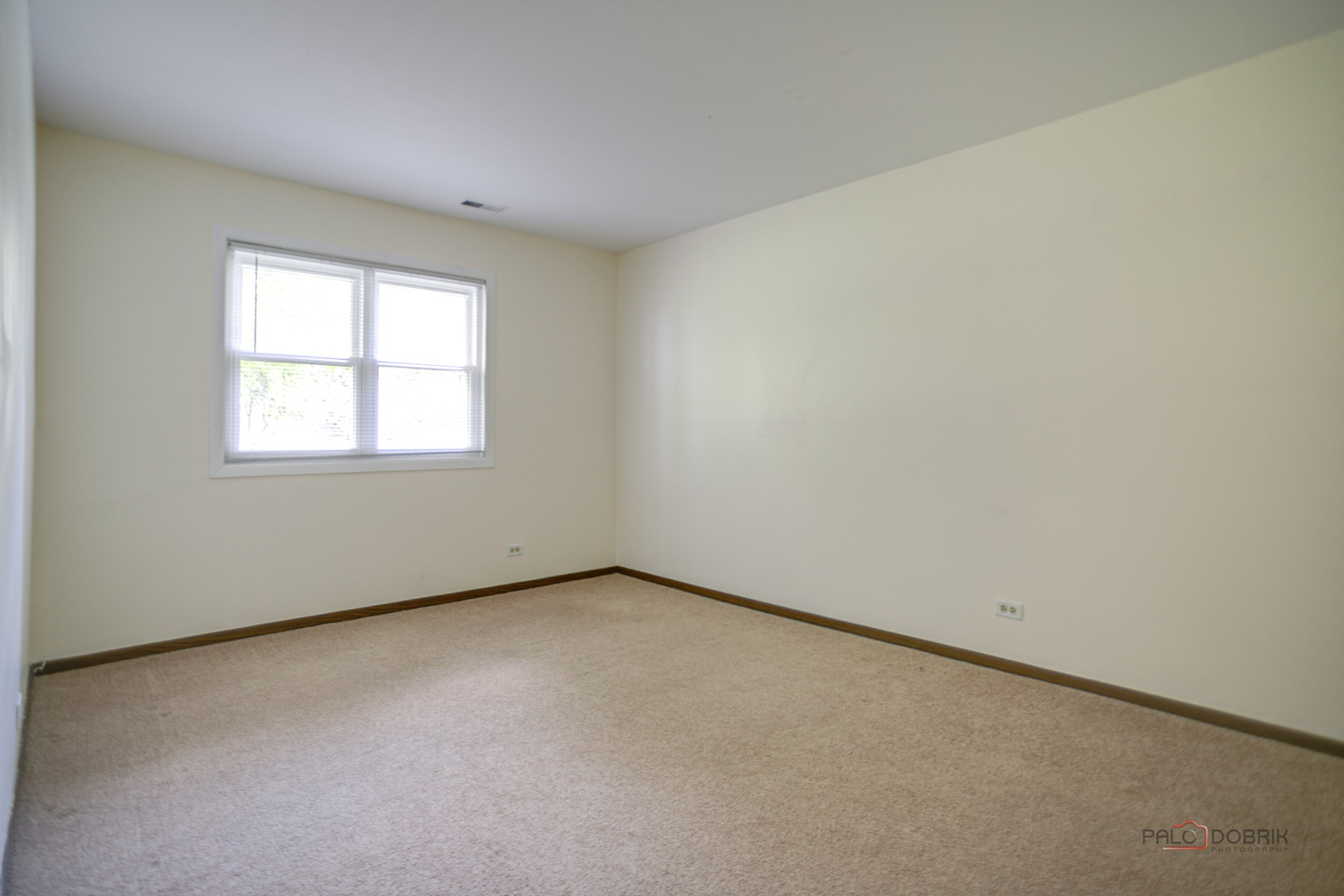 8 Lindon Lane Property Photo 24