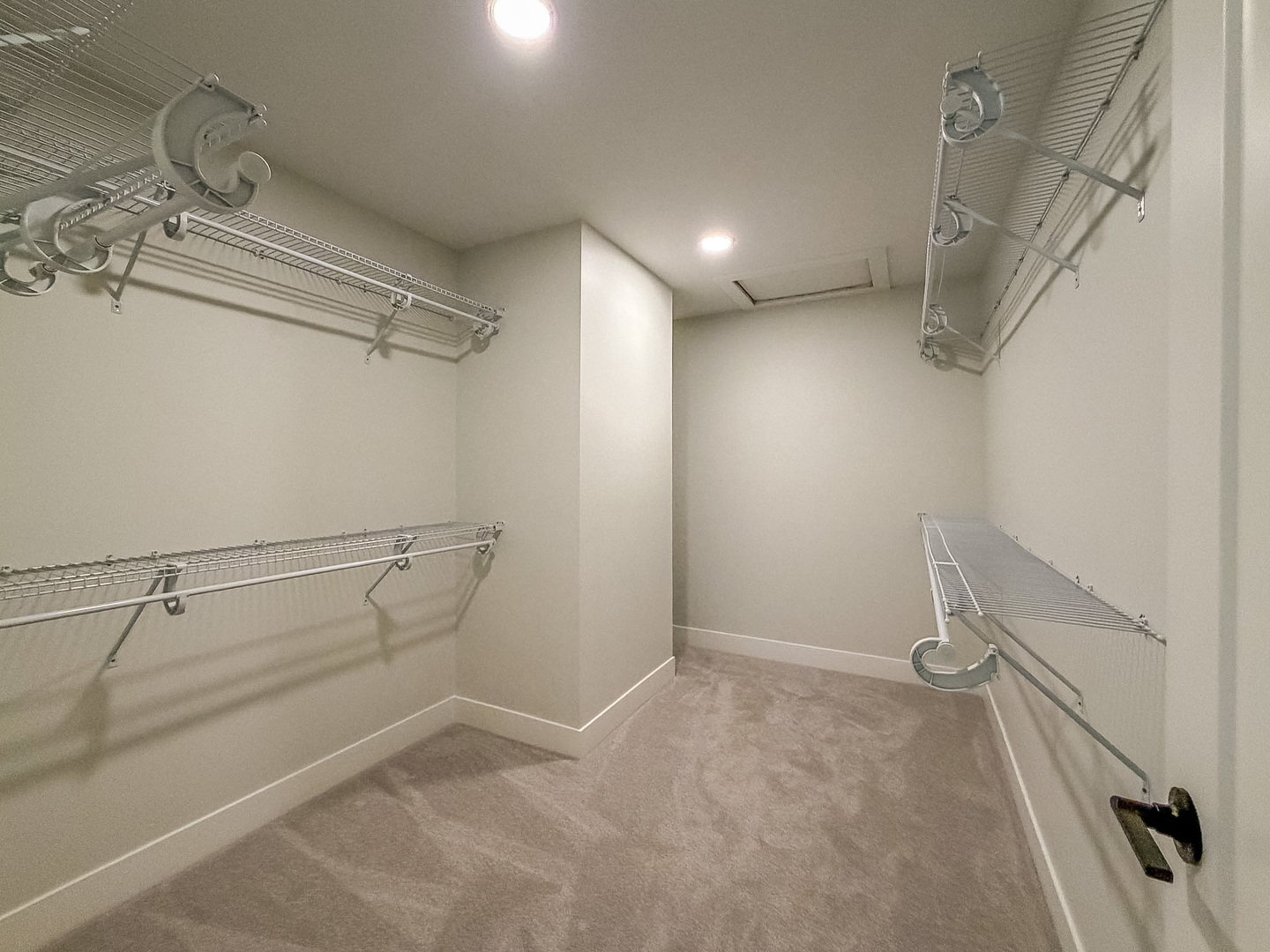 508 N Beacon Hill Circle Property Photo 43