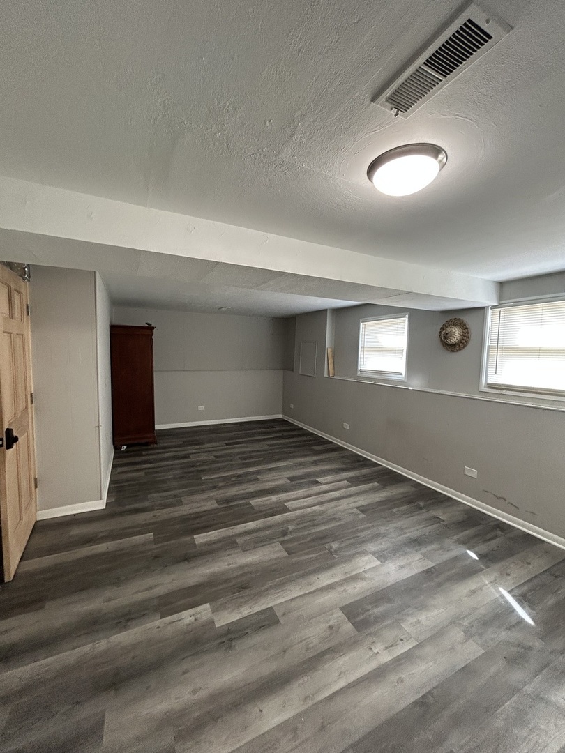 18830 Cedar Avenue Property Photo 17