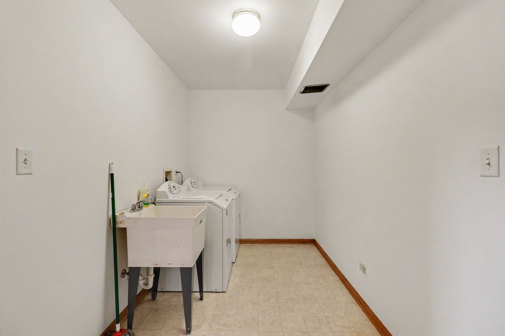 7728 171st Place Property Photo 21