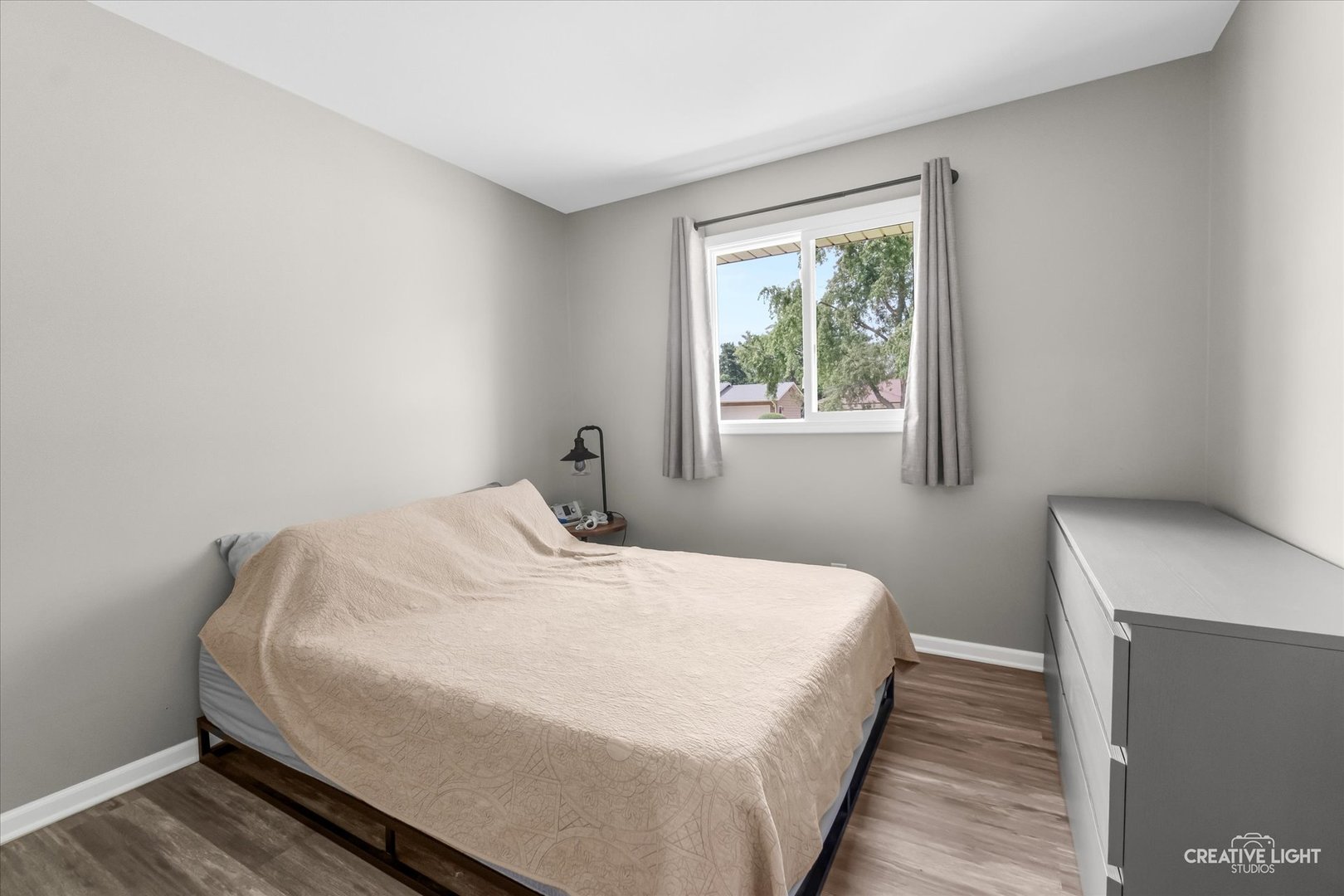 2160 W Illinois Avenue Property Photo 6