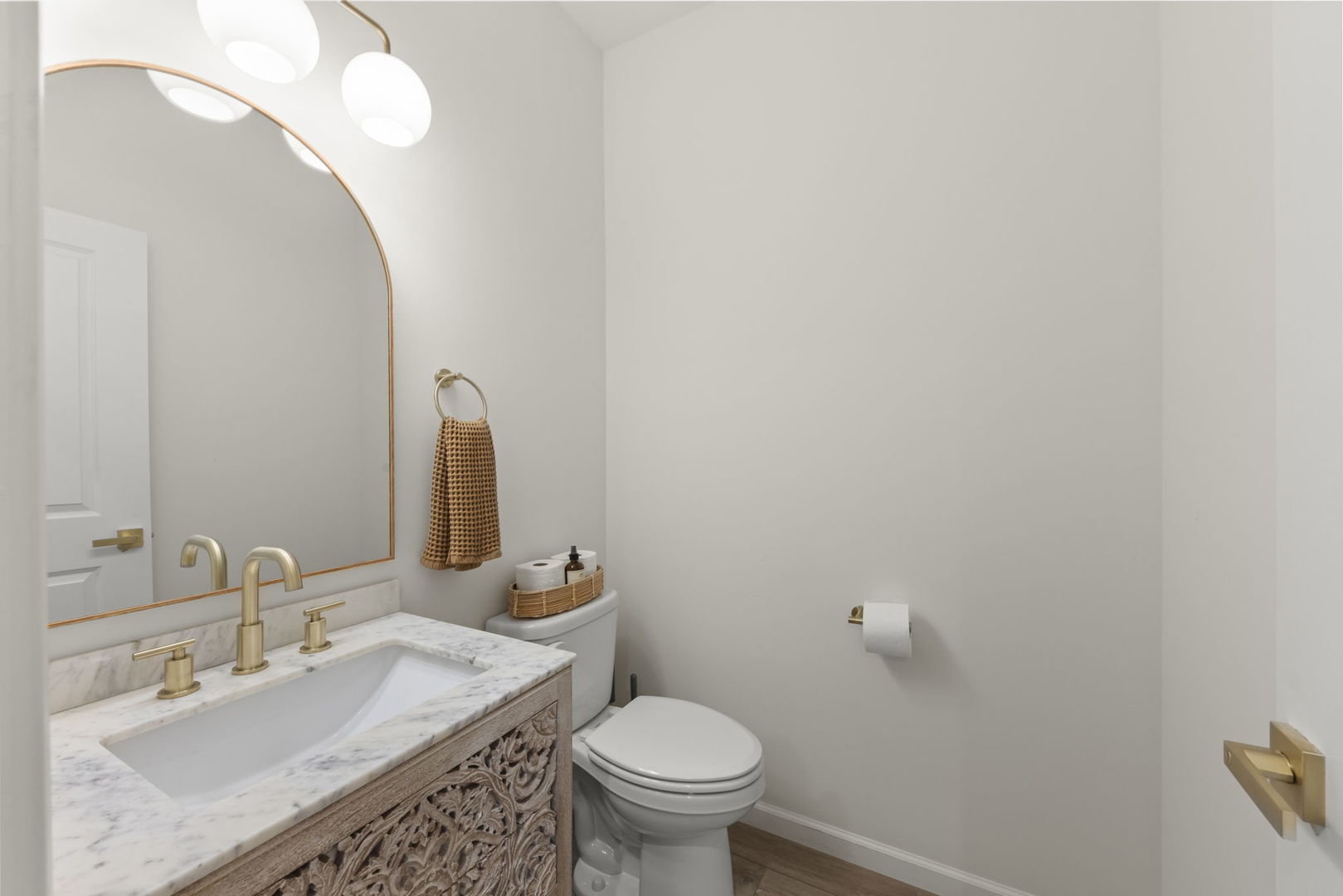22573 W Melina Street Property Photo 6
