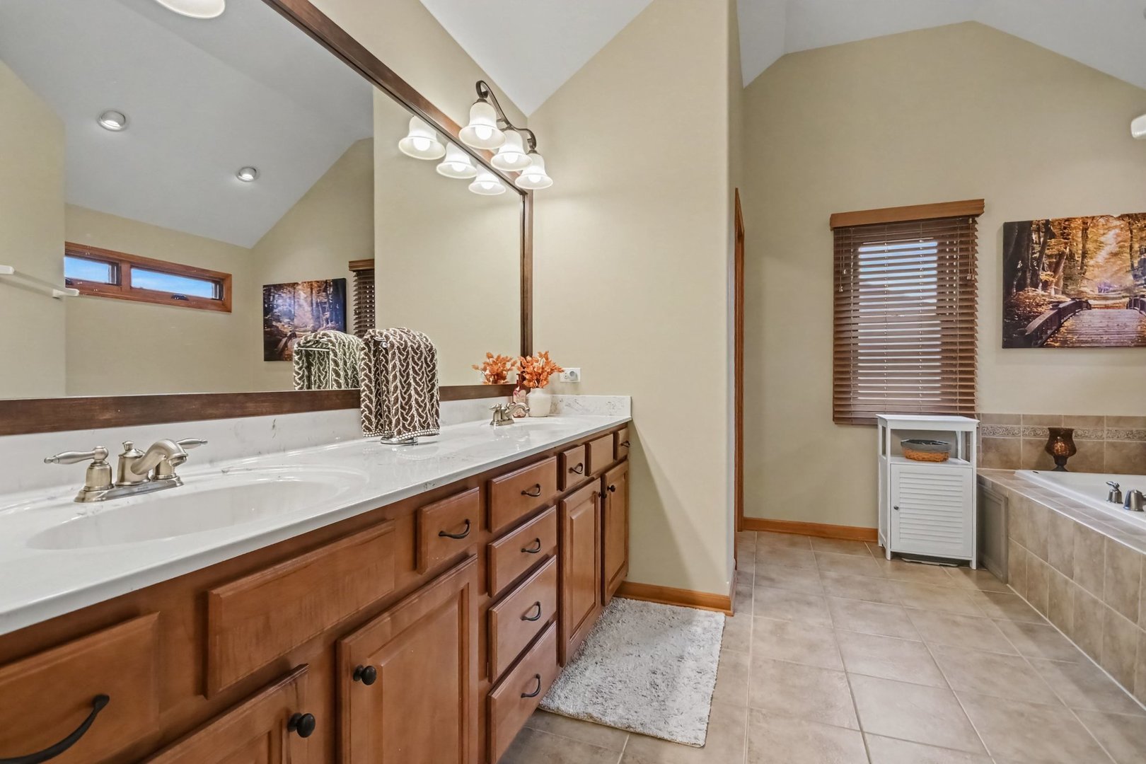 176 Amherst Circle Property Photo 20