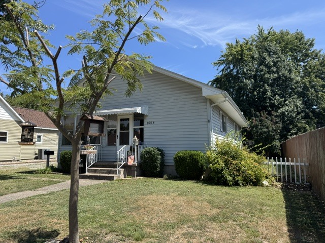 1004 N 14th Street Property Photo 4
