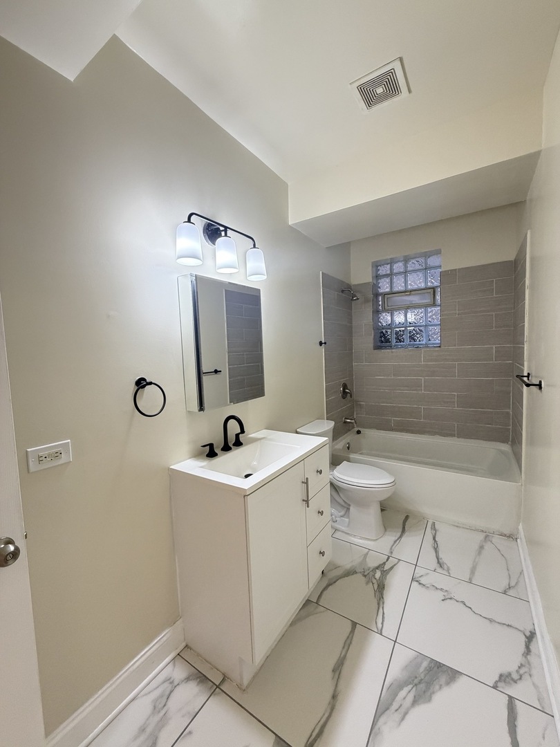 6751 S Ridgeland Avenue G Property Photo 4