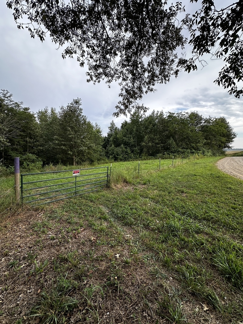 000 2600 E Property Photo 10