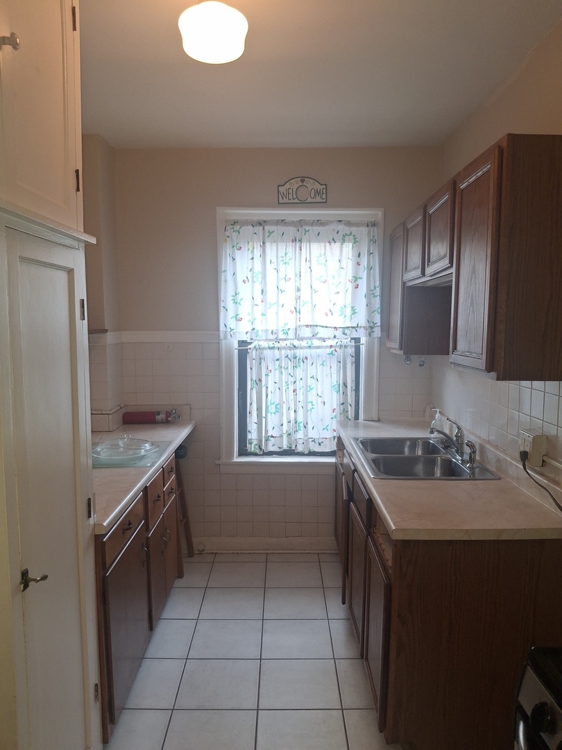 6700 S Crandon Avenue 3a Property Photo 7