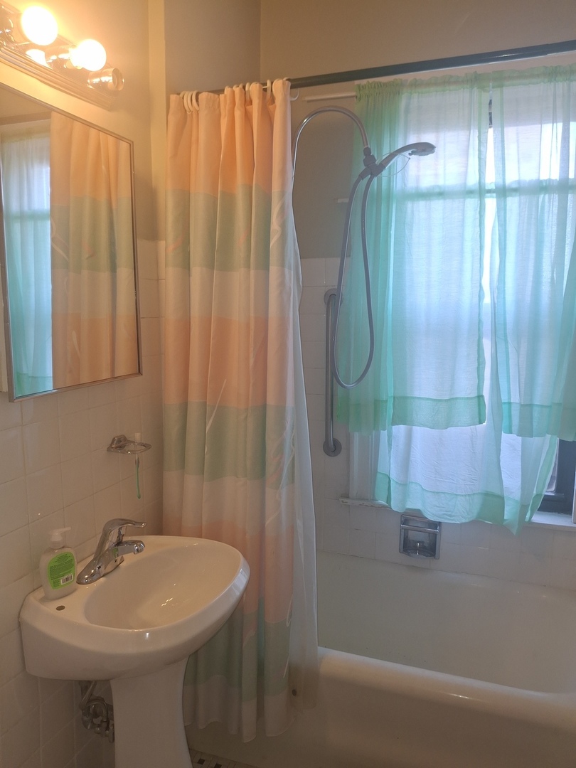 6700 S Crandon Avenue 3a Property Photo 12