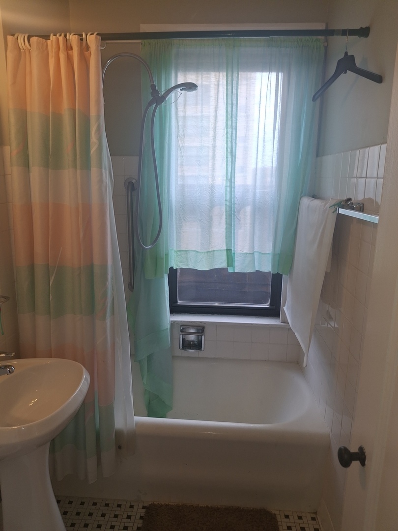 6700 S Crandon Avenue 3a Property Photo 17