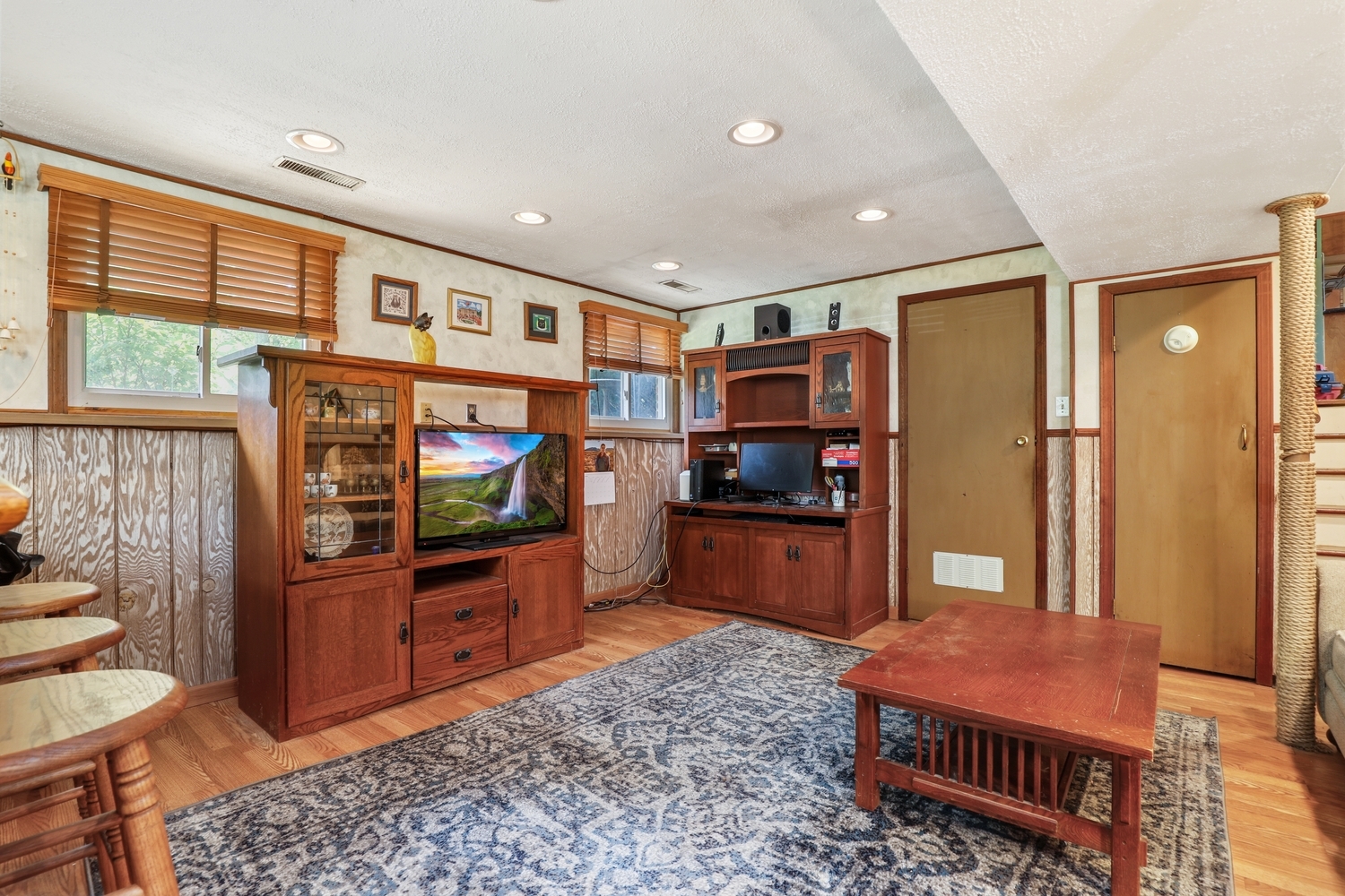 17558 Thorndale Court Property Photo 11