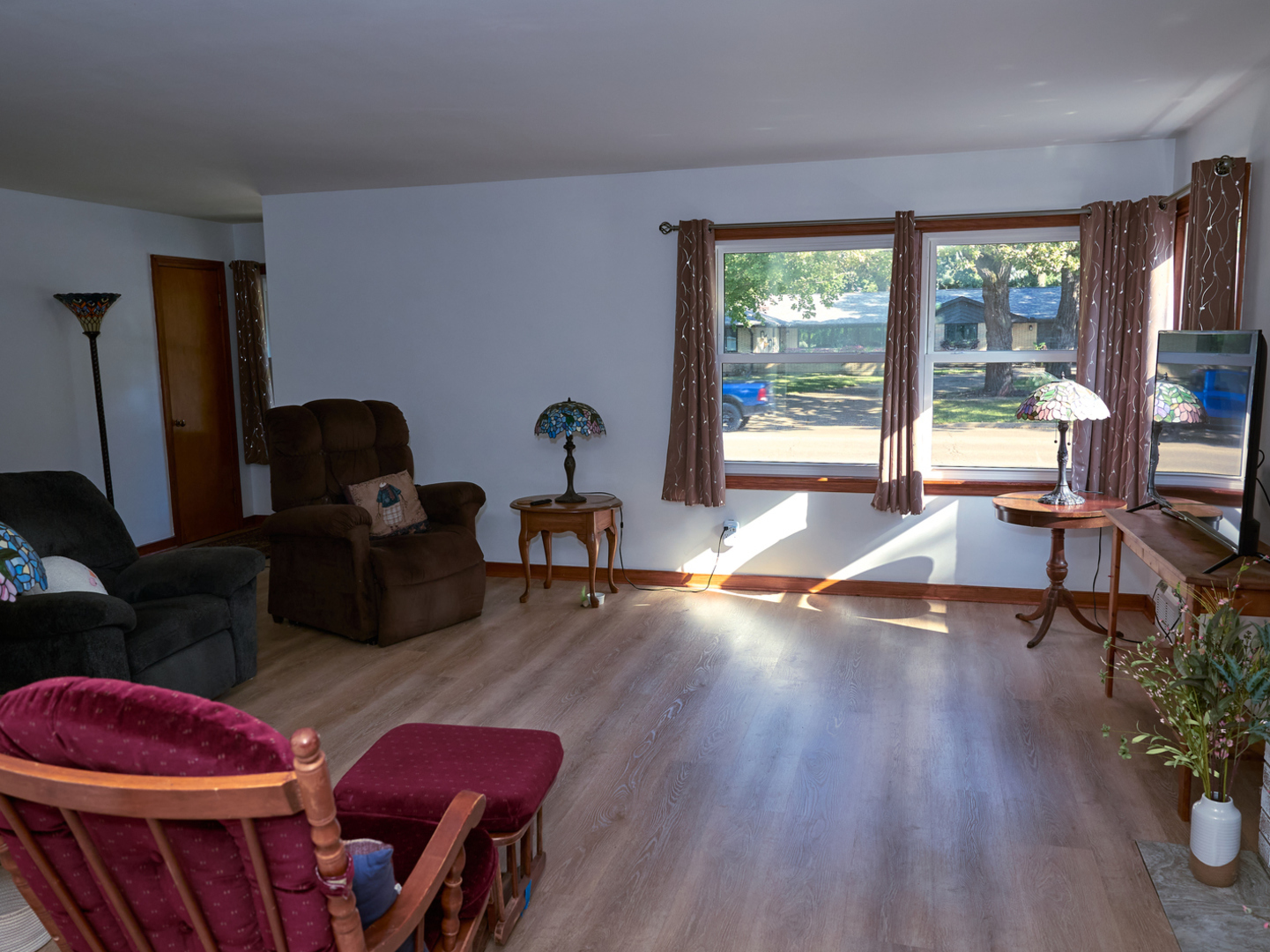306 Shooting Park Road Property Photo 3