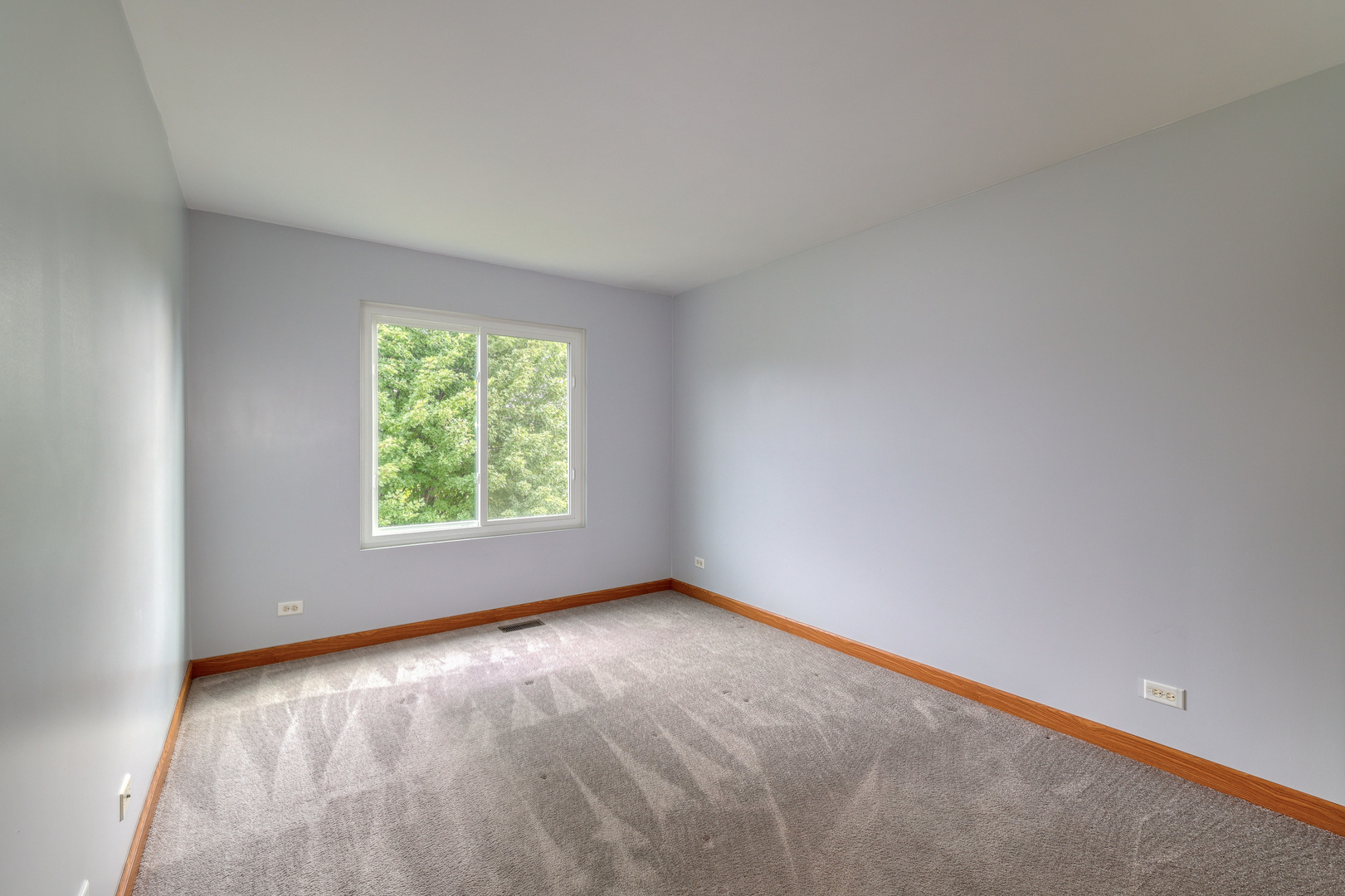 220 W Meadow Drive Property Photo 16
