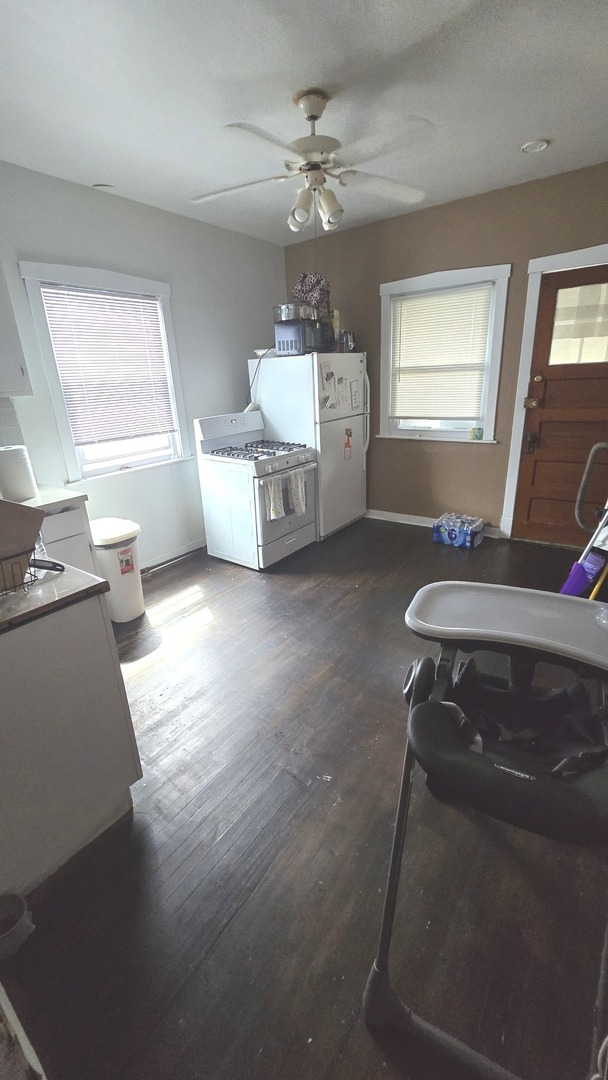 3541 W Diversey Avenue Property Photo 7