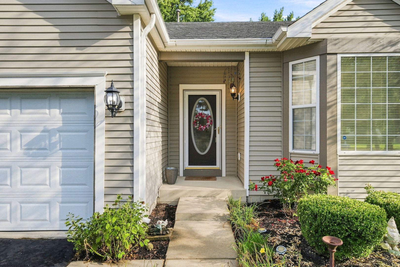 5205 Gardiner Glenn Drive Property Photo 3