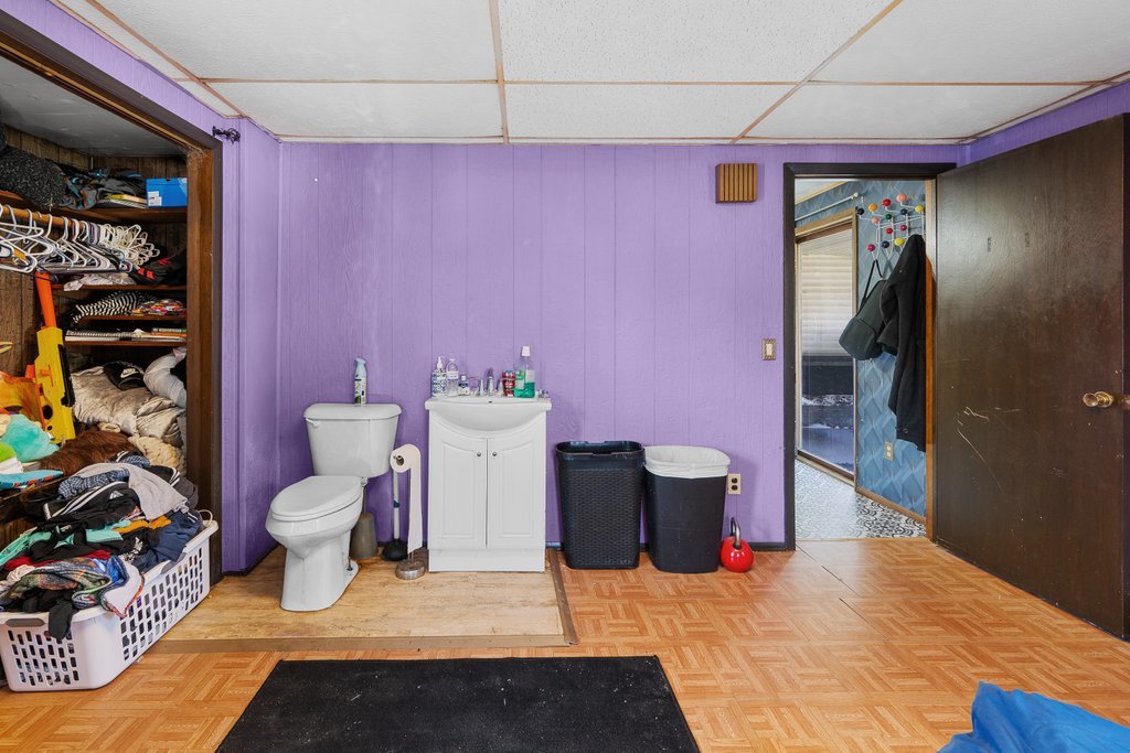404 E Chestnut Street Property Photo 20