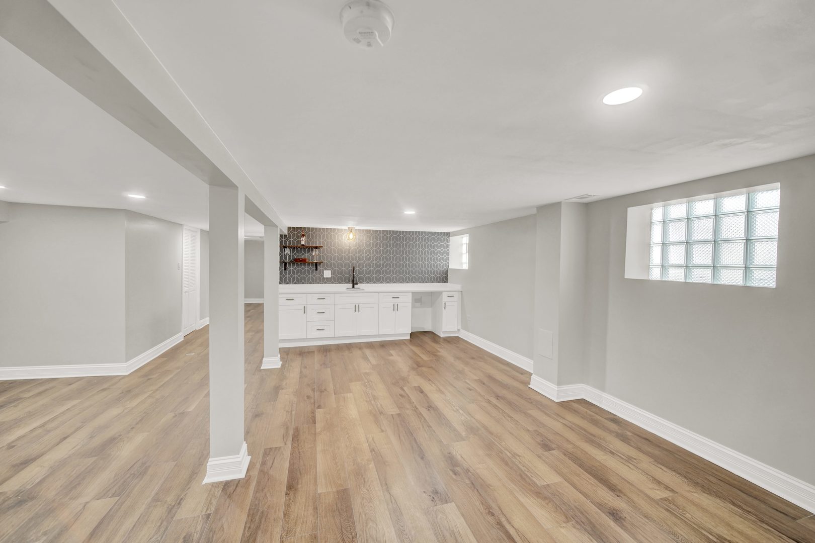 7707 S Ridgeland Avenue Property Photo 36