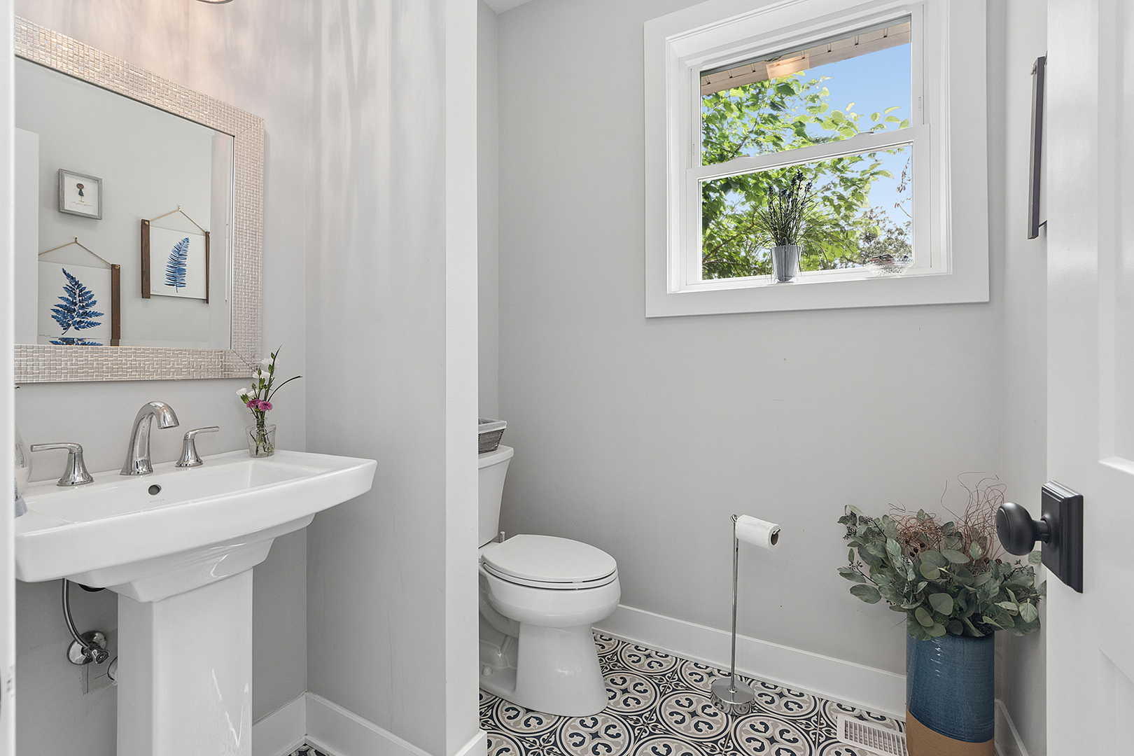 14633 Highland Avenue Property Photo 11