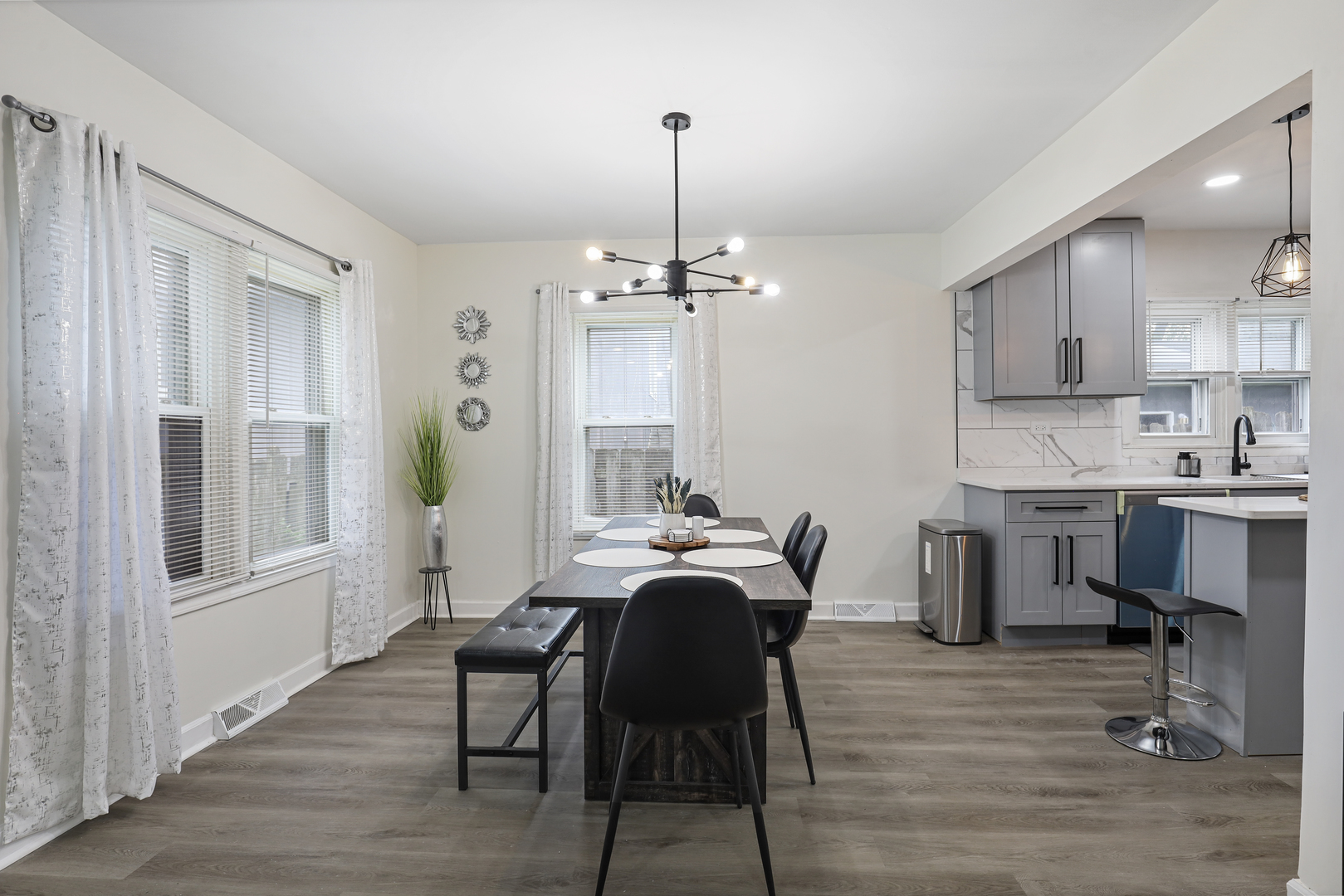 366 N Hemlock Avenue Property Photo 13